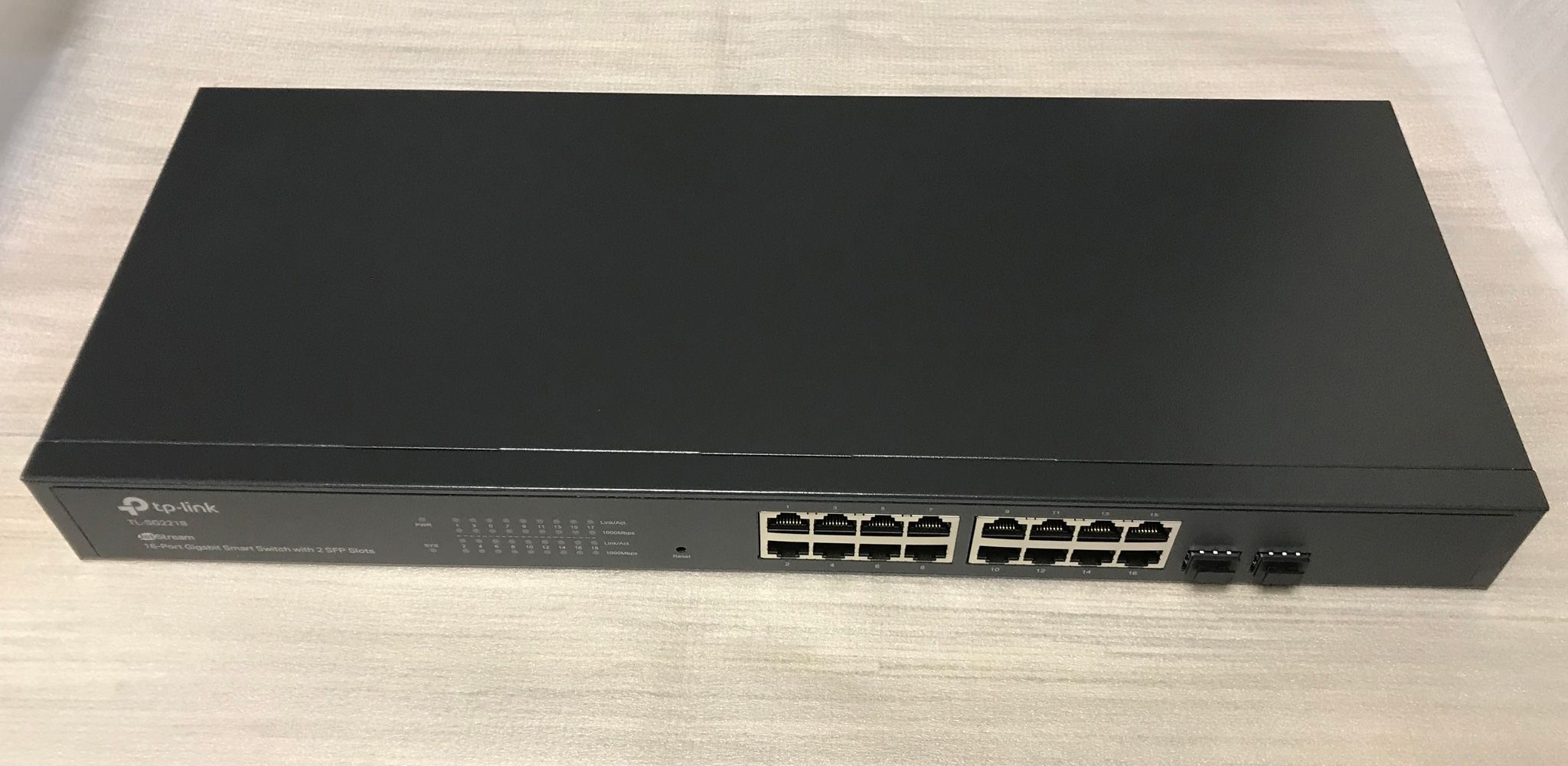 16-port Gigabit Switch  TP-LINK "SG2218", Omada SDN, 2xSFP expansion slot