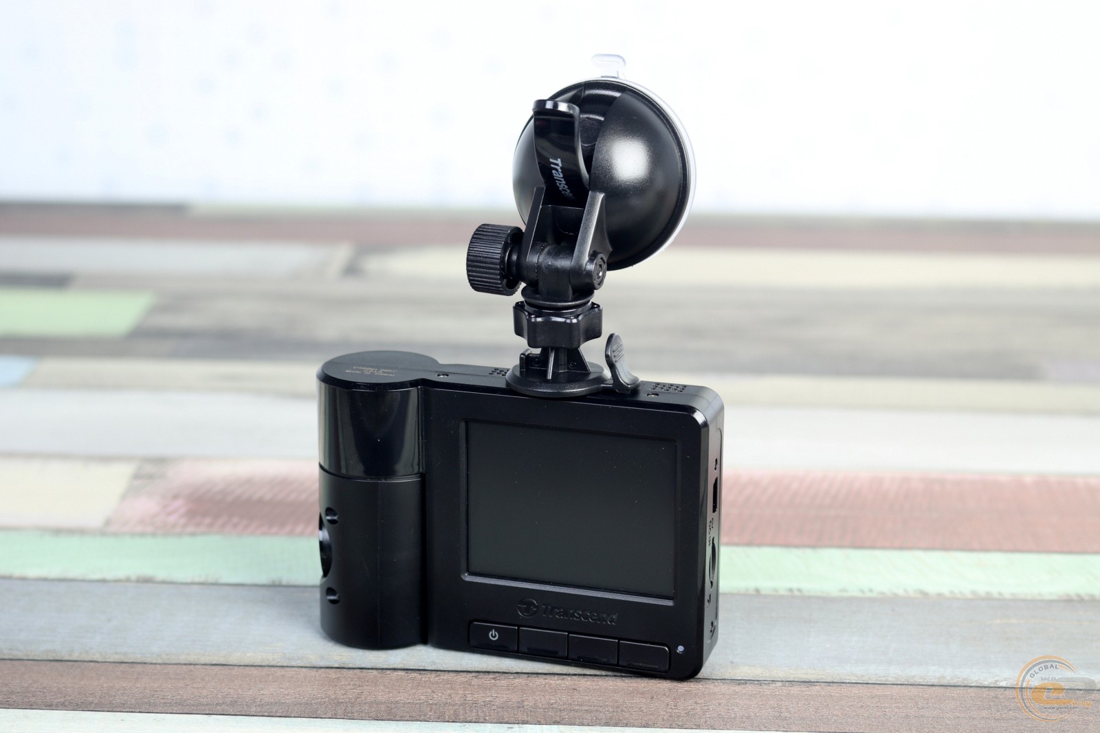 DVR Transcend "DrivePro 520" [32GB microSD, 1920x1080p, 130°, F1.8/2.8, 2.4" LCD, Suction Mount]